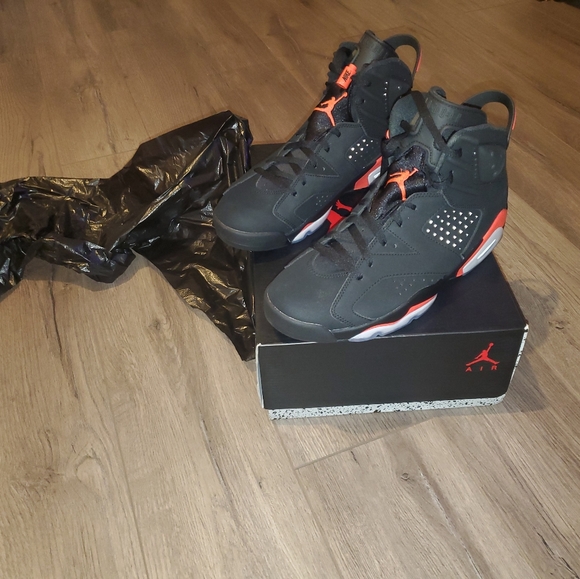 Nike Other - Nike Air Jordans 6 retro infrared red (Never been Nike Other - Nike Air Jordans 6 retro infrared red (Never been